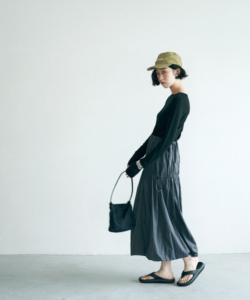 marjour(マージュール)の「OTONA MINI SHOULDER BAG(ショルダーバッグ・レディース・ブラック/ラベンダー・FREE)」の7枚目の写真