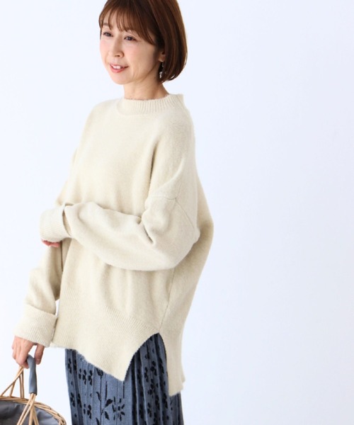 sanpo kuschel(サンポクシェル)の「もっちりなのに華奢見えトップス(ニット/セーター・レディース・アイボリー/ブラウン・FREE)」の5枚目の写真