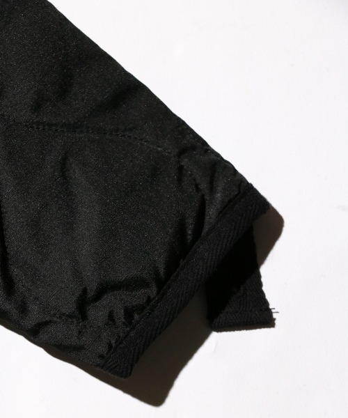 TAION（タイオン）の「TAION / タイオン "KIDS" MILITARY ZIP VNECK DOWN JACKET (TAION-K101ZML-1) キッズ ミリタリー Vネックジップ ダウンジャケット（ダウンジャケット/コート・キッズ・ベージュ/オリーブ/ブラック・140cm/120cm/130cm/150cm）」の7枚目の写真