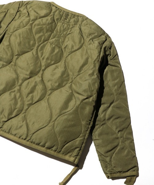TAION（タイオン）の「TAION / タイオン "KIDS" MILITARY ZIP VNECK DOWN JACKET (TAION-K101ZML-1) キッズ ミリタリー Vネックジップ ダウンジャケット（ダウンジャケット/コート・キッズ・ベージュ/オリーブ/ブラック・140cm/120cm/130cm/150cm）」の13枚目の写真