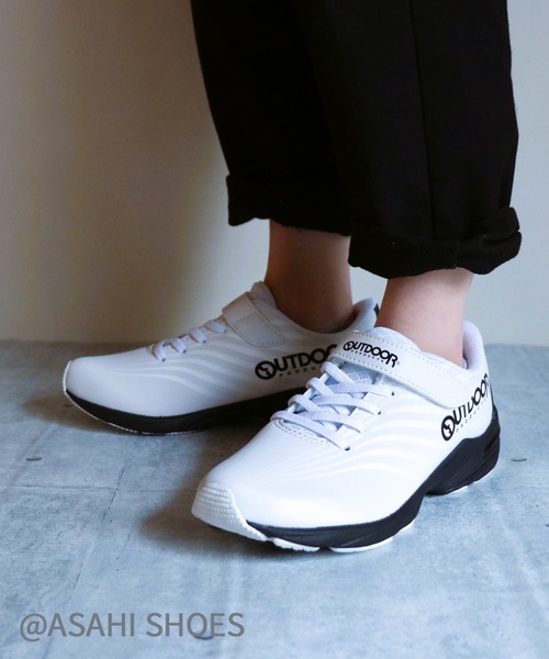 OUTDOOR PRODUCTS APPAREL（アウトドアプロダクツアパレル）の「OUTDOOR PRODUCTS / アウトドアプロダクツ スニーカー(ODP J200)（スニーカー・キッズ・ブルー/ホワイト/ブラック/レッド/ホワイト×ホワイト・23.0cm/19.0cm/24.5cm/22.0cm/21.0cm/24.0cm/21.5cm/22.5cm/25.0cm/20.0cm/23.5cm）」の2枚目の写真