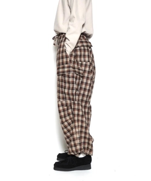 Badhiya(バディ―ヤ)の「BDU PANTS - wool(カーゴパンツ・メンズ・ベージュ・FREE)」の2枚目の写真