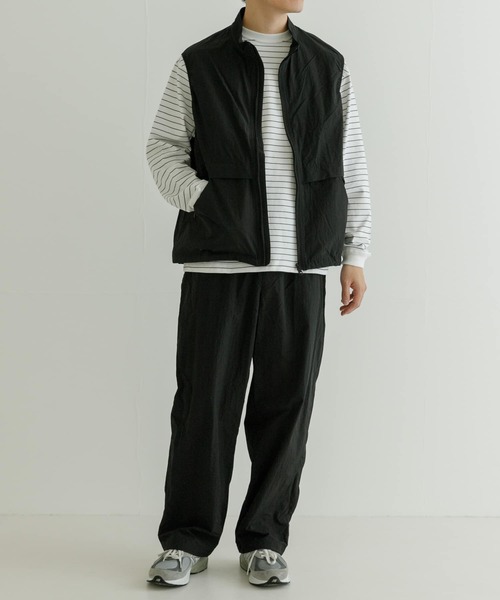 URBAN RESEARCH（アーバンリサーチ）の「『UR TECH』ナイロンベスト（ベスト・メンズ・ブラック/ブルー系その他・MEDIUM/LARGE）」の20枚目の写真