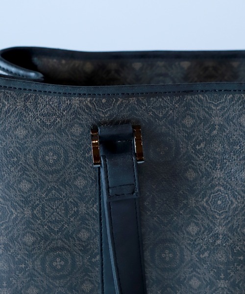 RATTLE TRAP（ラトルトラップ）の「プリントトートバッグ（トートバッグ・メンズ・ブラック・FREE）」の5枚目の写真