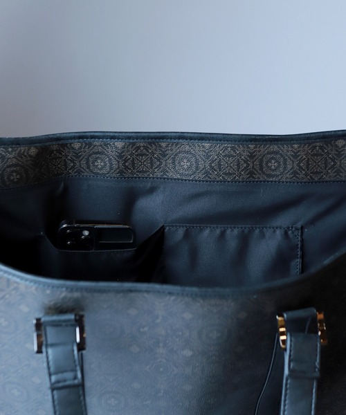 RATTLE TRAP（ラトルトラップ）の「プリントトートバッグ（トートバッグ・メンズ・ブラック・FREE）」の9枚目の写真