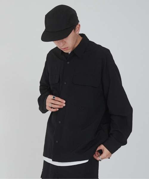 WEGO(ウィゴー)の「WEGO/ナイロンメッシュポケットシャツ(シャツ/ブラウス・メンズ・ブラック/カーキ・MEDIUM/LARGE)」の2枚目の写真