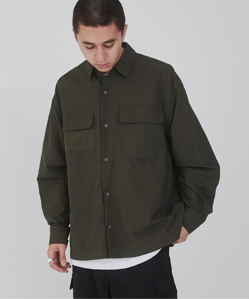 WEGO(ウィゴー)の「WEGO/ナイロンメッシュポケットシャツ(シャツ/ブラウス・メンズ・ブラック/カーキ・MEDIUM/LARGE)」の16枚目の写真