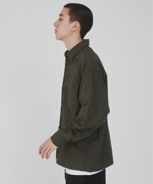 WEGO(ウィゴー)の「WEGO/ナイロンメッシュポケットシャツ(シャツ/ブラウス・メンズ・ブラック/カーキ・MEDIUM/LARGE)」の15枚目の写真