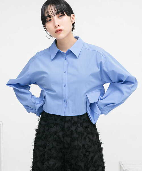 KBF（ケイビーエフ）の「サイドBIGポケットクロップドシャツ（シャツ/ブラウス・レディース・ブルー/オフホワイト/ベージュ系その他・ONE）」の16枚目の写真