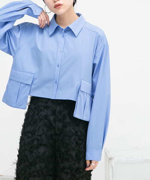KBF（ケイビーエフ）の「サイドBIGポケットクロップドシャツ（シャツ/ブラウス・レディース・ブルー/オフホワイト/ベージュ系その他・ONE）」の18枚目の写真