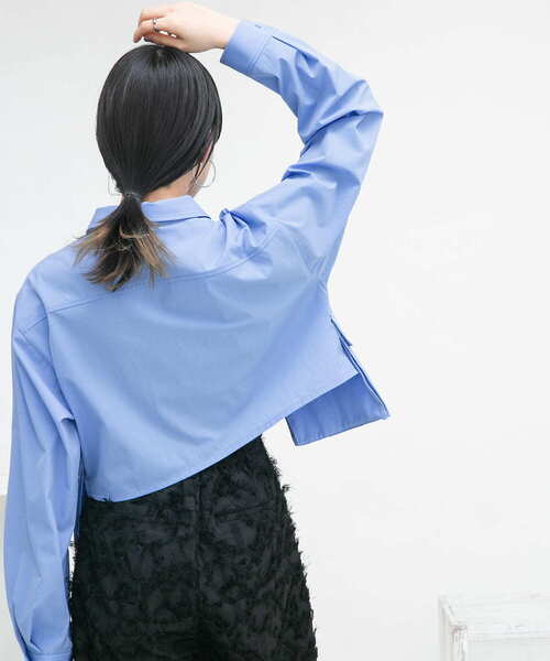 KBF（ケイビーエフ）の「サイドBIGポケットクロップドシャツ（シャツ/ブラウス・レディース・ブルー/オフホワイト/ベージュ系その他・ONE）」の20枚目の写真