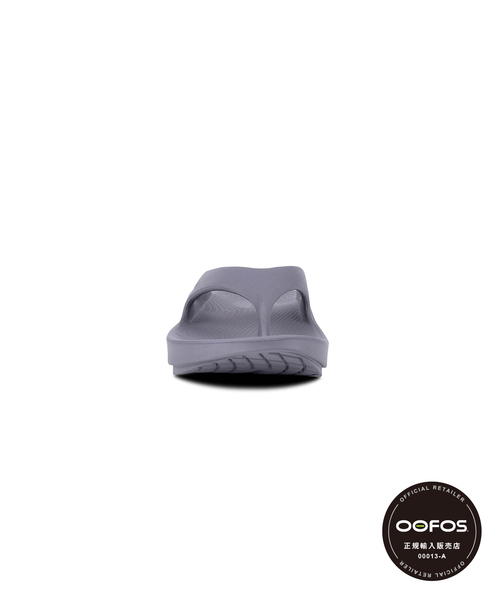 OOFOS(ウーフォス)の「《追加》【OOFOS/ウーフォス】OOriginal:サンダル(サンダル・レディース・チャコールグレー/ブラック/ベージュ・22cm/23cm/24cm/25cm)」の8枚目の写真