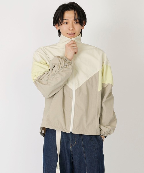 DOUBLE NAME（ダブルネーム）の「配色袖ドロストブルゾン（ブルゾン・レディース・グリーン系/ベージュ系/ピンク・FREE）」の2枚目の写真