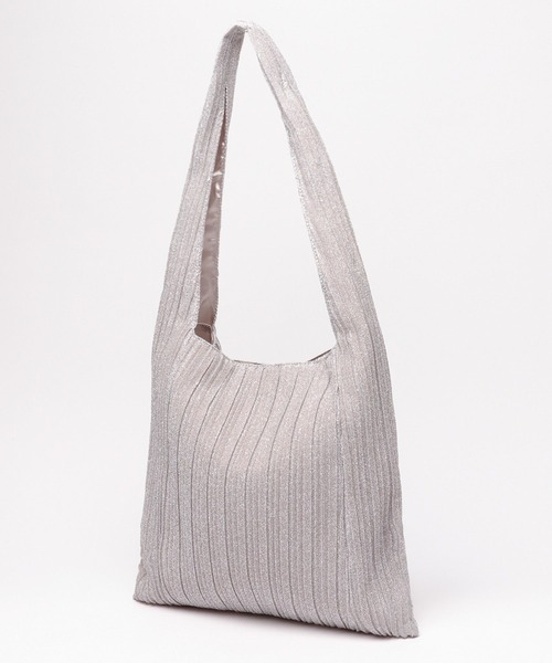 LEPSIM(レプシィム)の「ラメプリーツワンショルダー 110683(ショルダーバッグ・レディース・ブラック/ゴールド/シルバー・ONE SIZE)」の15枚目の写真