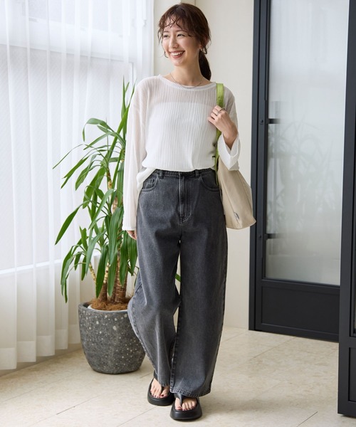 LEPSIM(レプシィム)の「プリーツストライププルオーバー 108089(Tシャツ/カットソー・レディース・オフホワイト/ブラック/グリーン/ライトパープル・FREE)」の7枚目の写真