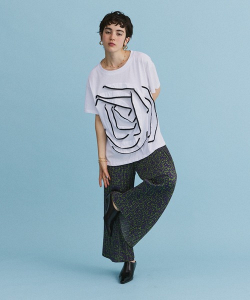 manana suerte(マニャーナスエルテ)の「パイピングローズTシャツ(Tシャツ/カットソー・レディース・ホワイト/ブラック・FREE)」の22枚目の写真