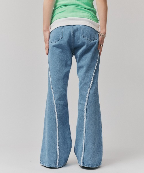 led.tokyo（レッドトウキョウ）の「【led.tokyo】フリンジカットフレアデニムパンツ（デニムパンツ・レディース・ブルー/ホワイト・1/2）」の18枚目の写真