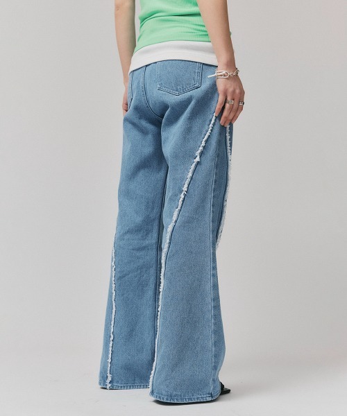 led.tokyo（レッドトウキョウ）の「【led.tokyo】フリンジカットフレアデニムパンツ（デニムパンツ・レディース・ブルー/ホワイト・1/2）」の19枚目の写真