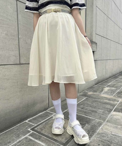 F i.n.t（フィント）の「ラインゴムベルト付きシアースカート/fint（スカート・レディース・ネイビー/アイボリー・FREE）」の2枚目の写真