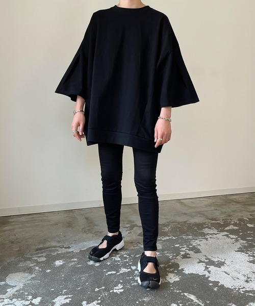 y/m by MIHO（イムバイミホ）の「ビッグシルエットTシャツ（Tシャツ/カットソー・レディース・ブラック/ホワイト/マルチ・FREE）」の9枚目の写真