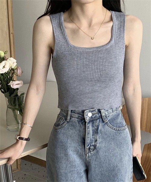 FREE STYLISTS(フリー スタイリスト)の「ノースリーブ リブニットタンクトップ(タンクトップ・レディース・グレー/ベージュ/ピンク/ホワイト/ブラック/カーキ・FREE)」の4枚目の写真