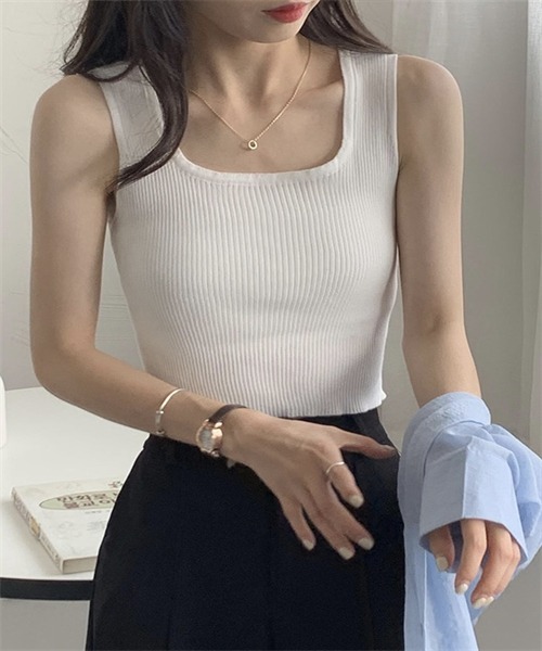 FREE STYLISTS(フリー スタイリスト)の「ノースリーブ リブニットタンクトップ(タンクトップ・レディース・グレー/ベージュ/ピンク/ホワイト/ブラック/カーキ・FREE)」の2枚目の写真