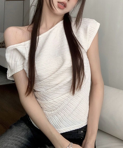gossip！ロサンゼルス（ゴシップロサンゼルス）の「オフショルダー　Ｔシャツ（Tシャツ/カットソー・レディース・カーキ/ホワイト・FREE）」の19枚目の写真