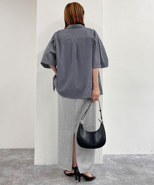 fredy emue（フレディエミュ）の「ラメ裏毛タイトスカート（スカート・レディース・ライトグレー/チャコールグレー・36/38）」の20枚目の写真