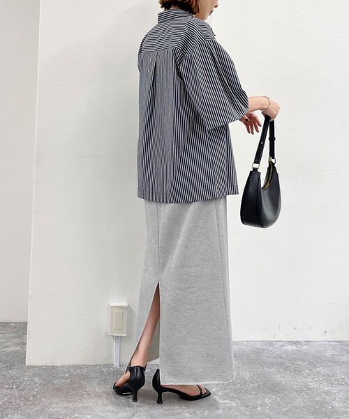 fredy emue（フレディエミュ）の「ラメ裏毛タイトスカート（スカート・レディース・ライトグレー/チャコールグレー・36/38）」の19枚目の写真