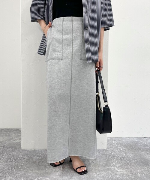 fredy emue（フレディエミュ）の「ラメ裏毛タイトスカート（スカート・レディース・ライトグレー/チャコールグレー・36/38）」の17枚目の写真