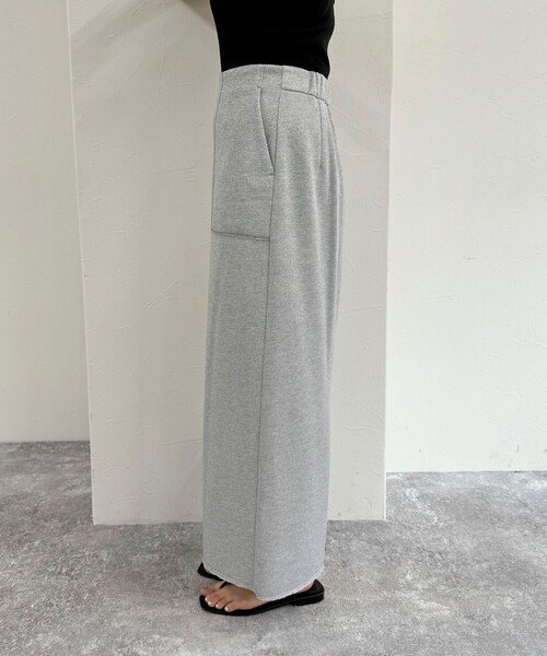 fredy emue（フレディエミュ）の「ラメ裏毛タイトスカート（スカート・レディース・ライトグレー/チャコールグレー・36/38）」の10枚目の写真