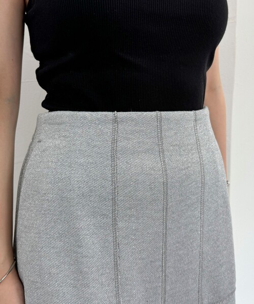 fredy emue（フレディエミュ）の「ラメ裏毛タイトスカート（スカート・レディース・ライトグレー/チャコールグレー・36/38）」の8枚目の写真