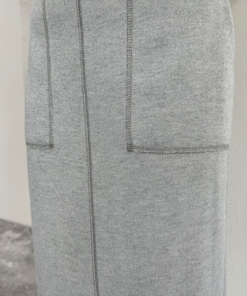 fredy emue（フレディエミュ）の「ラメ裏毛タイトスカート（スカート・レディース・ライトグレー/チャコールグレー・36/38）」の3枚目の写真