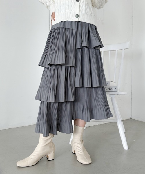 CLEA(クレア)の「ボリュームティアードスカート(スカート・レディース・ホワイト/アイボリー/ブラック/グレー・FREE)」の4枚目の写真