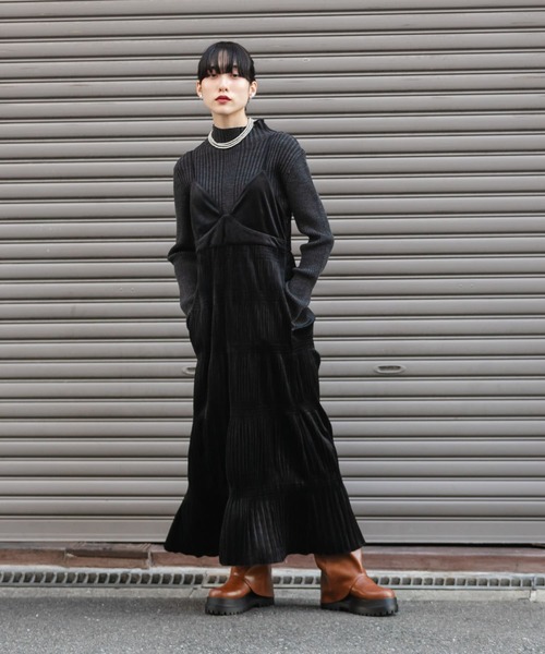 【新品未開封】BiBi レディースハイネックエレクトパンプ10分袖 Ｌサイズ KBF（ケイビーエフ）の「『UR TECH』illi ランダムRIBハイネックニット