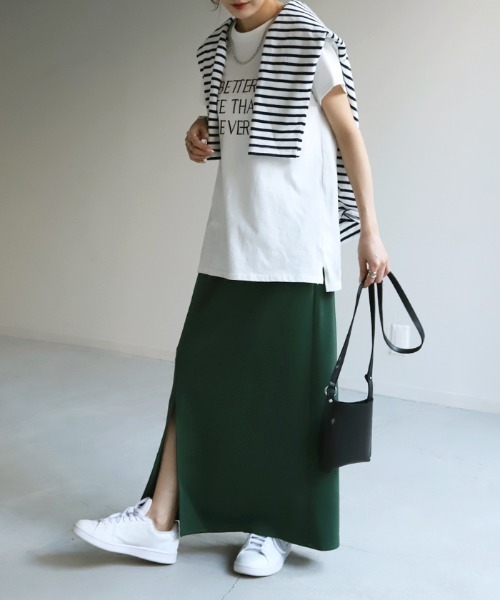 HUG.U（ハグユー）の「ストレッチナロースカート（スカート・レディース・ロイヤルブルー/ダークブラウン/レッド/ライム/ブラック/カーキ/アイボリー/グレイッシュベージュ/ダークグリーン/グレー・FREE）」の11枚目の写真