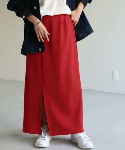 HUG.U（ハグユー）の「ストレッチナロースカート（スカート・レディース・ロイヤルブルー/ダークブラウン/レッド/ライム/ブラック/カーキ/アイボリー/グレイッシュベージュ/ダークグリーン/グレー・FREE）」の15枚目の写真