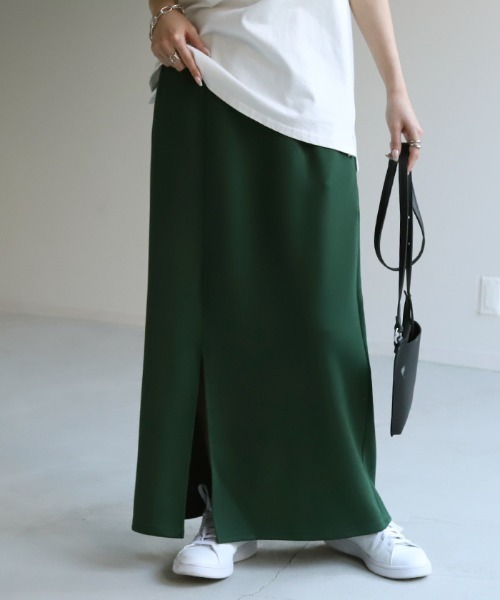 HUG.U（ハグユー）の「ストレッチナロースカート（スカート・レディース・ロイヤルブルー/ダークブラウン/レッド/ライム/ブラック/カーキ/アイボリー/グレイッシュベージュ/ダークグリーン/グレー・FREE）」の16枚目の写真