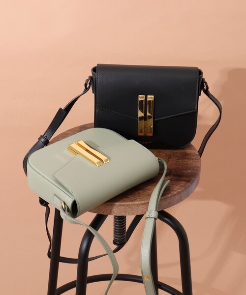 DEMELLIER LONDON（デメリエーロンドン）の「【DeMellier／デメリエー】Small Vancouver（ショルダーバッグ・レディース・カーキ/ブラック・FREE）」の4枚目の写真