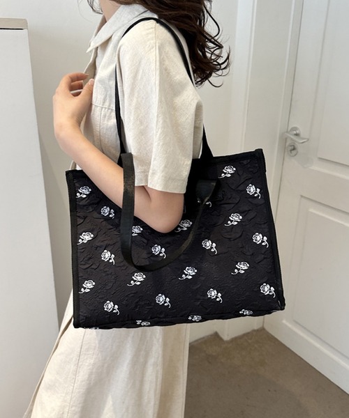 Mignonjour（ミニョンジュール）の「Mignonjour/フラワートートバッグ M2506（ショルダーバッグ・レディース・ブラック/ホワイト・FREE）」の8枚目の写真