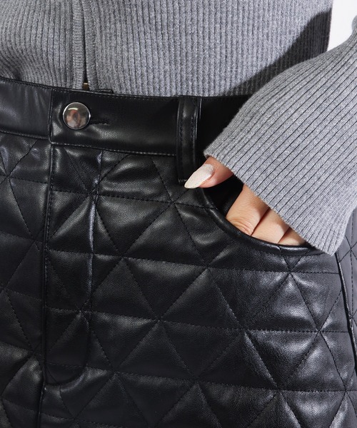 SPIRALGIRL（スパイラルガール）の「キルティングミニスカート（スカート・レディース・ブラック系/ブルー・FREE）」の8枚目の写真