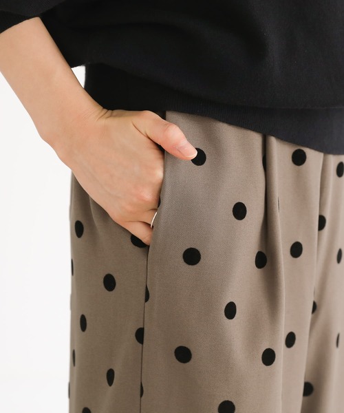 n'OrLABEL（ノアールレーベル）の「『フロッキードットワイドパンツ』（その他パンツ・レディース・チャコール/モカ・2/1）」の9枚目の写真