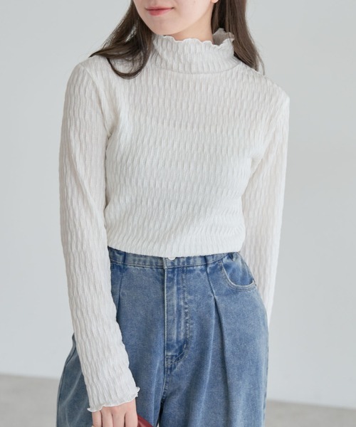 Petit fleur(プチフルール)の「・Petit Fleur ジャカードハイネックロンTEE(Tシャツ/カットソー・レディース・チャコールグレー/オフホワイト/グレイッシュベージュ/ブラック/ライトグレー・FREE)」の2枚目の写真