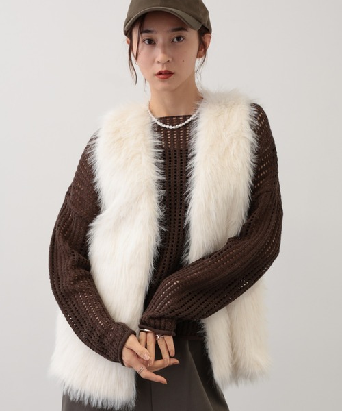 saloon(サルーン)の「SALOON(サルーン)/ロングフォックスライクベスト ノースリーブ(ベスト・レディース・チャコール/ベージュ/アイボリー・FREE)」の17枚目の写真