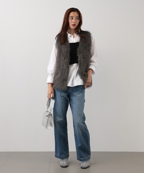 saloon(サルーン)の「SALOON(サルーン)/ロングフォックスライクベスト ノースリーブ(ベスト・レディース・チャコール/ベージュ/アイボリー・FREE)」の6枚目の写真