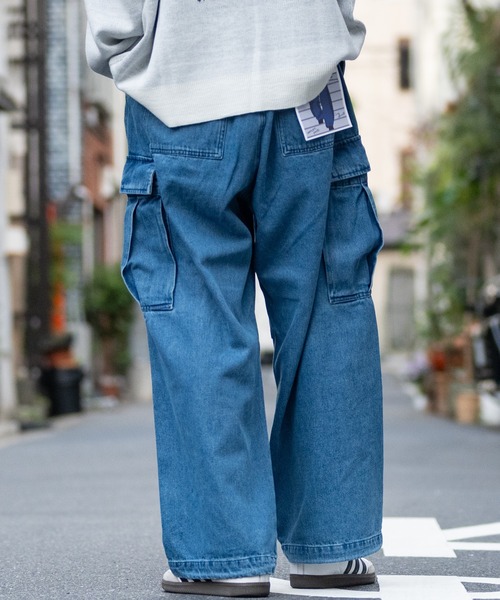 JOHN'S CLOSET(ジョンズクローゼット)の「【3】スラブデニム ワイドカーゴパンツ(デニムパンツ・メンズ・ブルー/スミクロ/ブラック・MEDIUM/LARGE/X-LARGE)」の14枚目の写真