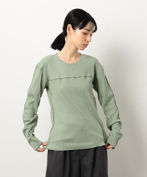 ONIGIRI(オニギリ)の「ランダムリブ クルーネックTシャツ (長袖)(Tシャツ/カットソー・レディース・グリーン/アイボリー/チャコール/イエロー・FREE)」の18枚目の写真
