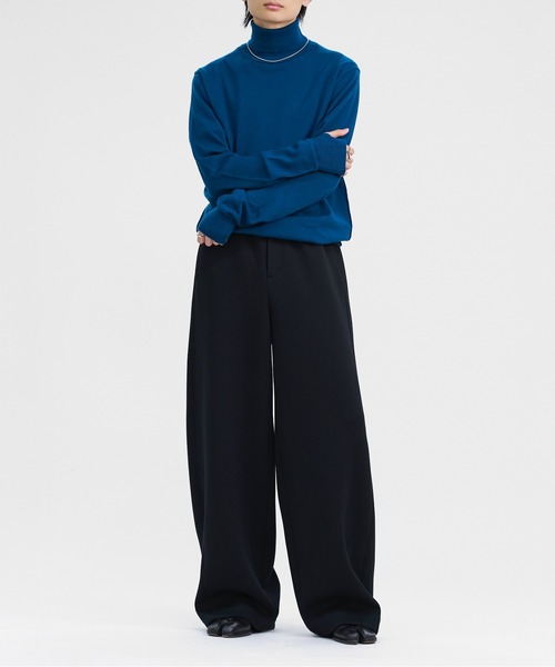 LAPIIS（ラピス）の「MERINO WOOL COLOR STITCH TURTLNECK KNIT（ニット/セーター・メンズ・ブラック/ブルー/オレンジ・LARGE/MEDIUM）」の4枚目の写真