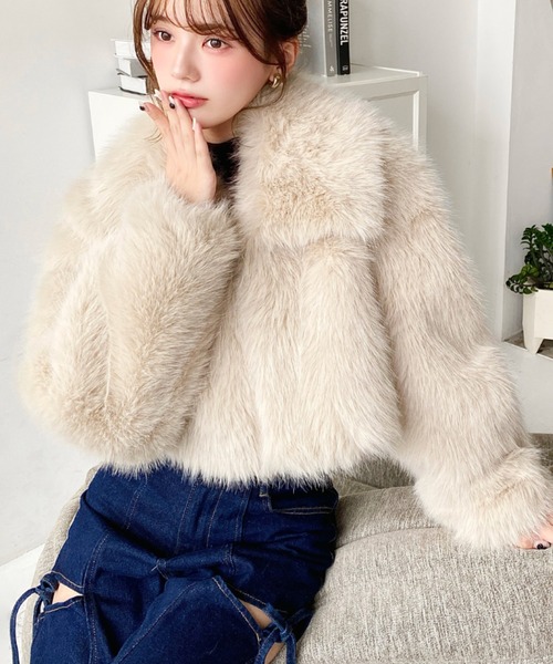 ショート丈ビッグカラーフェイクファーブルゾン（その他アウター