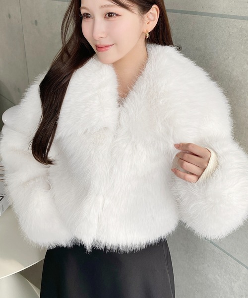 ショート丈ビッグカラーフェイクファーブルゾン（その他アウター